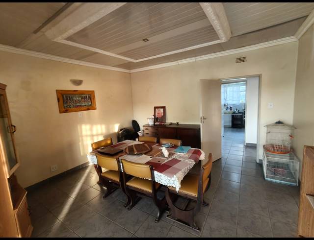 4 BEDROOM HOUSE FOR SALE IN PROTEA PARK